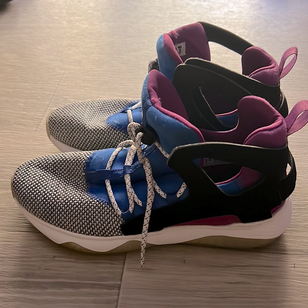 Nike Air FLT
